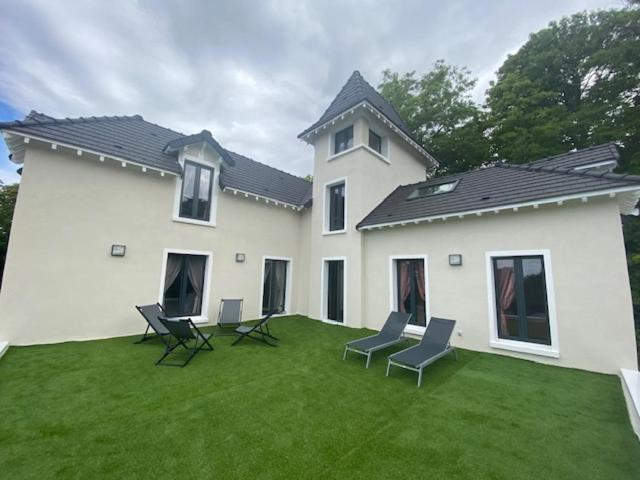 La Villa Aubin Belle Demeure Avec Vue Sur Paris モンモランシー エクステリア 写真